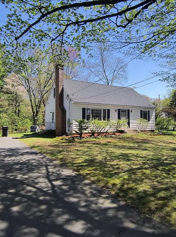 35 Pine St, Westfield, MA 01085