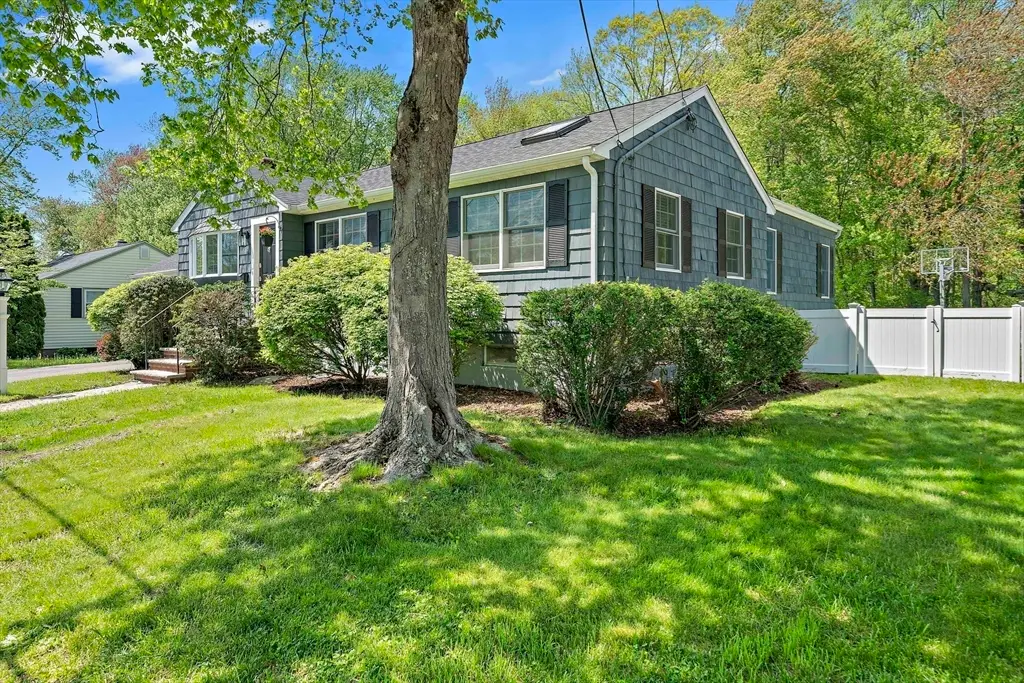 30 Roseen Rd, Holbrook, MA 02343 - #1