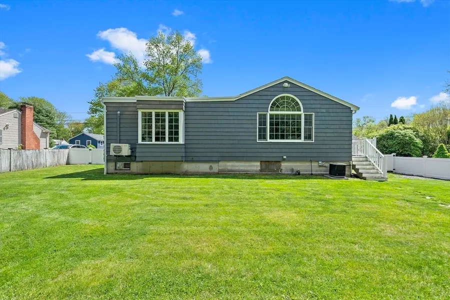 30 Roseen Rd, Holbrook, MA 02343 - #3