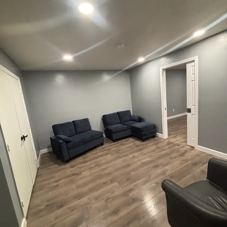 800 Hyde Park Ave #3, Boston, MA 02136 - #3