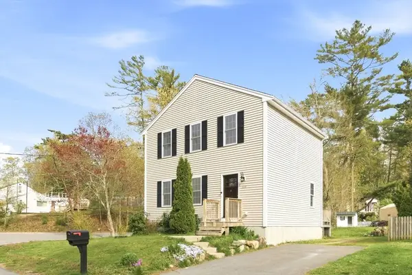 106 Buzzards Bay Dr, Plymouth, MA 02360