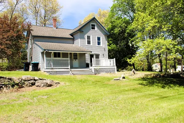2 Paula Circle, Hudson, NH 03051