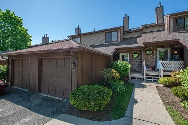 4 Ash Ln #4, Agawam, MA 01001