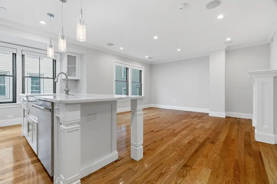 160 West Broadway #202, Boston, MA 02127 - #2