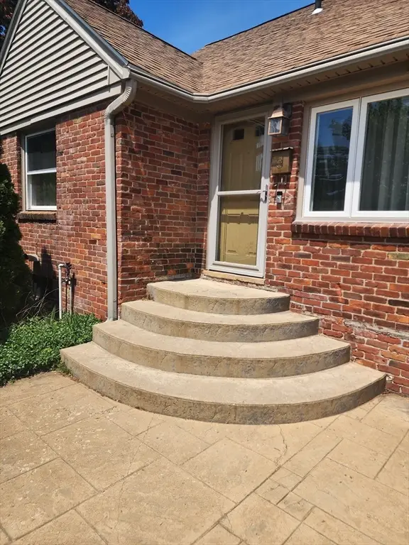 123 Maple St, East Longmeadow, MA 01106 - #2