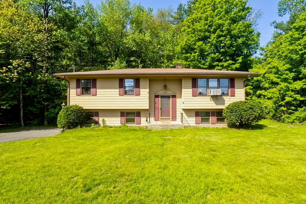 6 Pine Wood Dr, Southampton, MA 01073 - #1