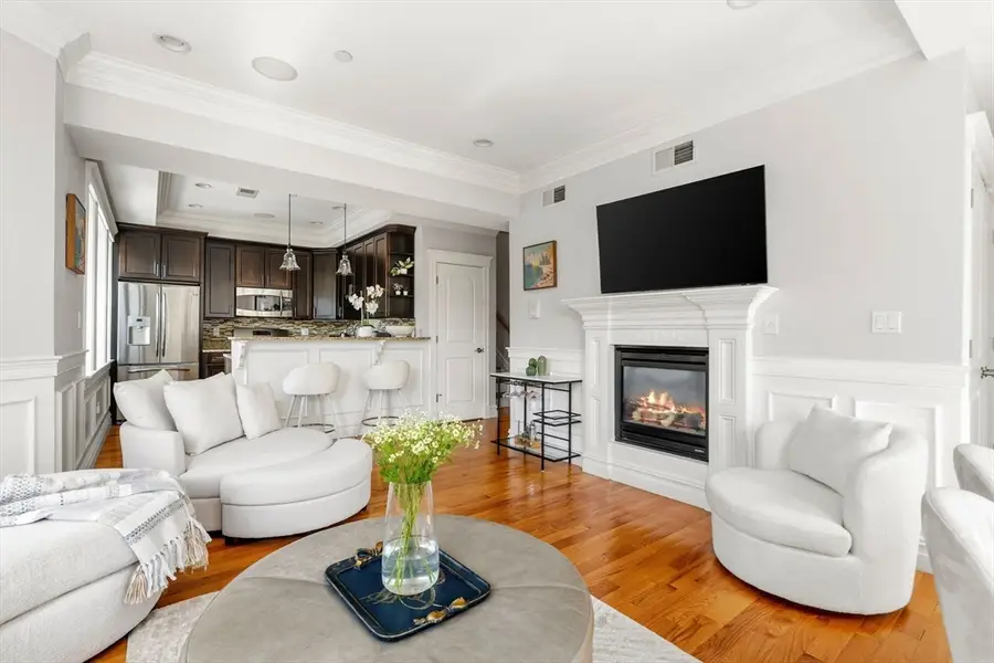 909 Beacon #4, Boston, MA 02215 - #3