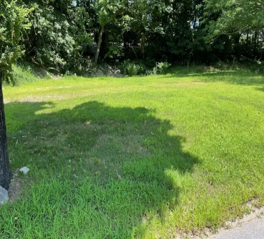 51 Rigby St, Clinton, MA 01510 - #3