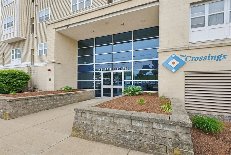 140 Railroad Ave #B111, Norwood, MA 02062 - #3