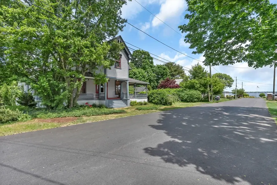 41 Lippitt Avenue, Warwick, RI 02889 - #3