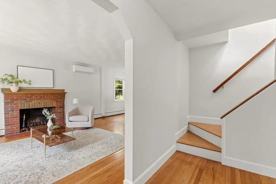 780 Waltham St, Lexington, MA 02421 - #3
