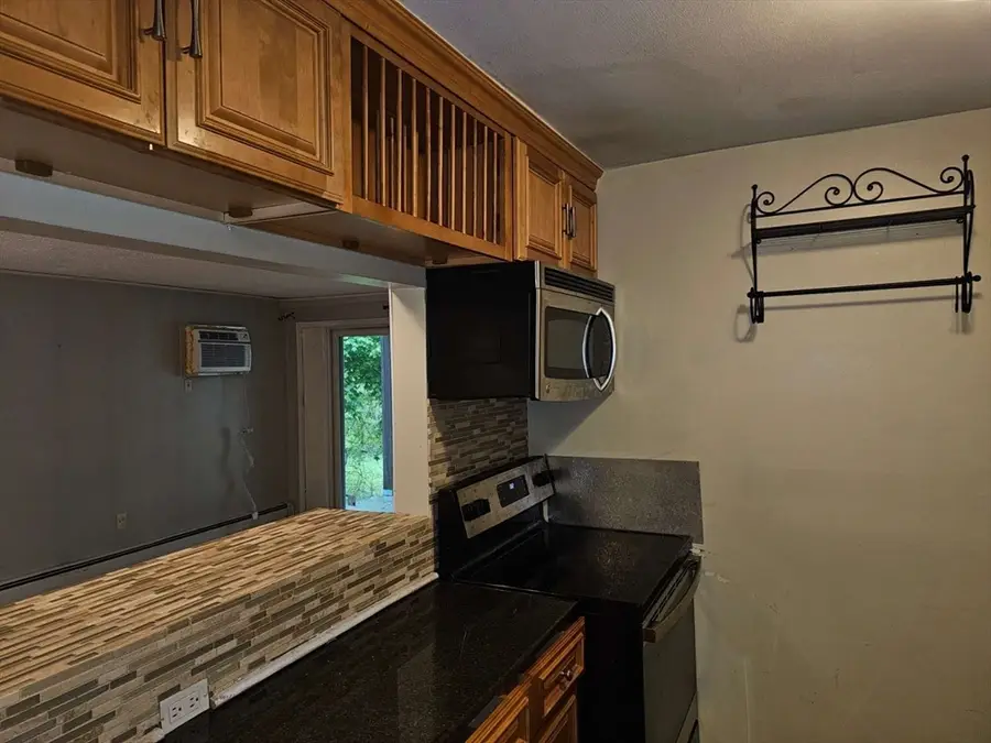 13 Powderhouse Ct #13, Amesbury, MA 01913 - #3