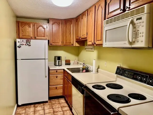 41 Leonard Rd #41, Boxborough, MA 01719 - #3