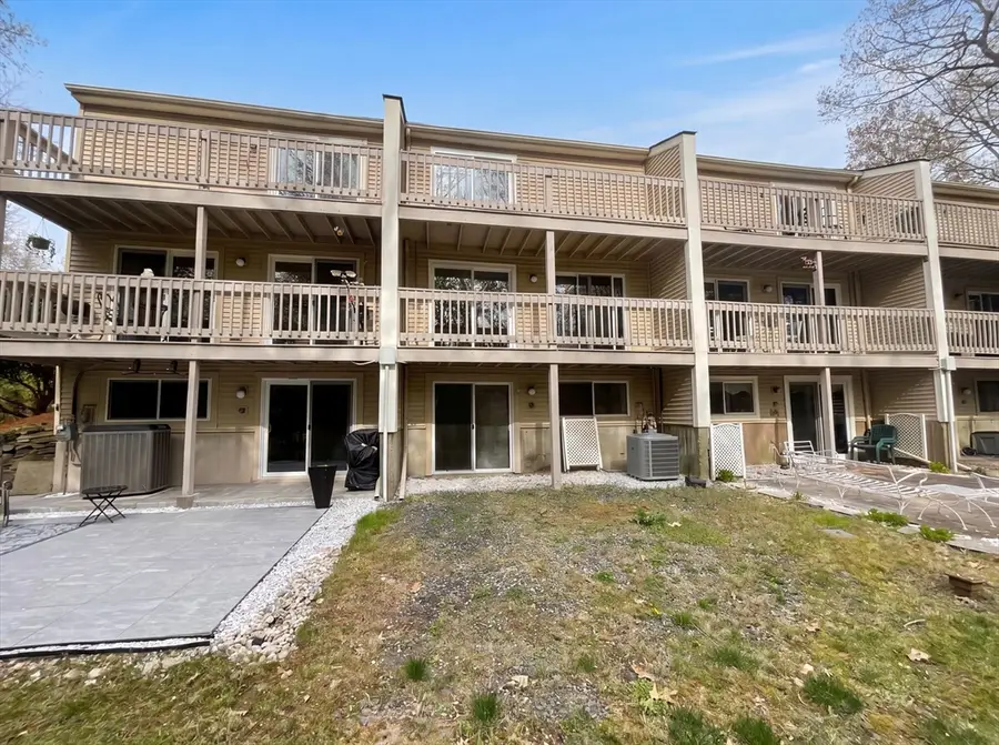 20 Lordvale Blvd #202, North Grafton, MA 01536 - #2