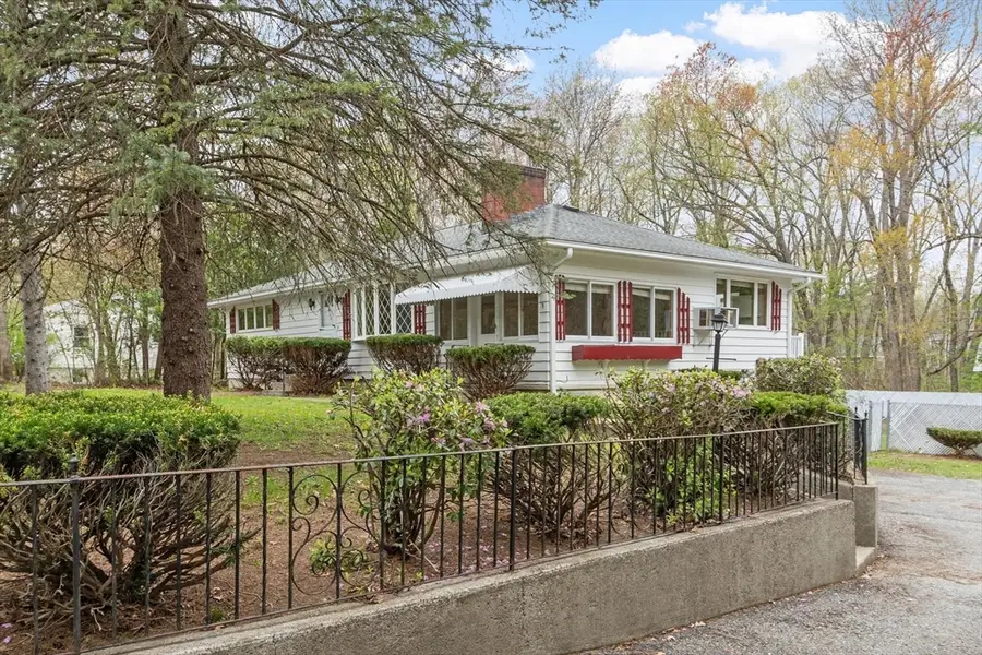 108 Lowell Rd, Pepperell, MA 01463 - #2