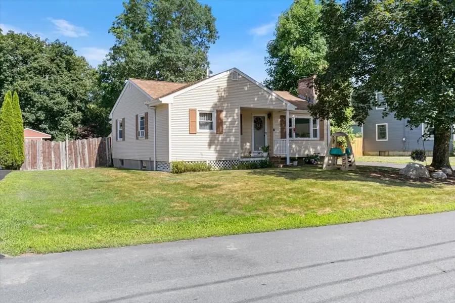 3 Cedarwood Ln, Rowley, MA 01969 - #3