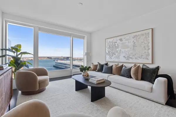 150 Seaport Blvd #11C, Boston, MA 02210