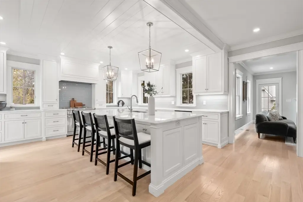 6 Revolutionary, Lexington, MA 02421 - #1