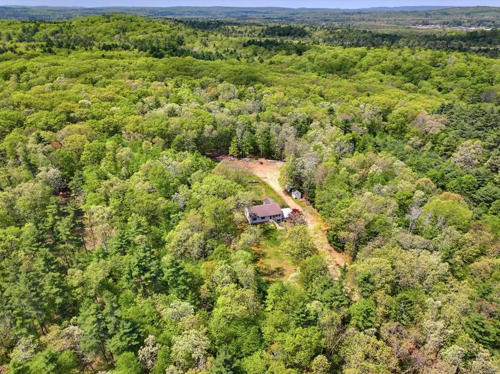 284 Howe St, East Brookfield, MA 01515 - #1