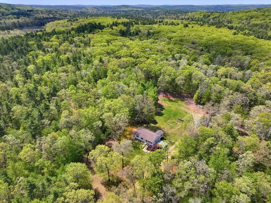 284 Howe St, East Brookfield, MA 01515 - #2