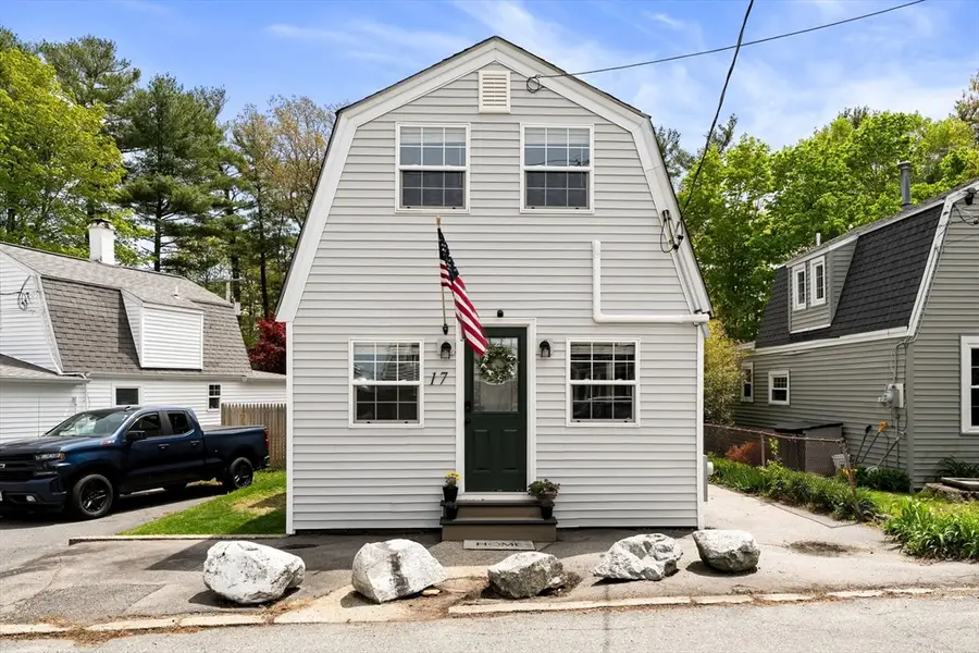 17 Woodbine Ave, Pembroke, MA 02359 - #2