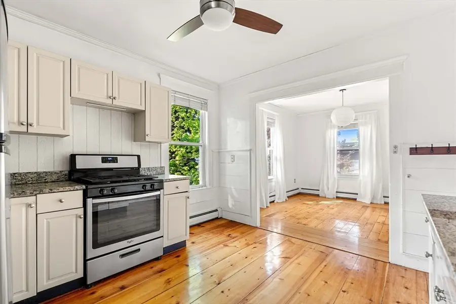 7 Winter St #D, Amesbury, MA 01913 - #2
