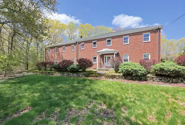 90 School Street, Plainville, MA 02762