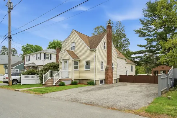 40 Glenwood Rd, Lynn, MA 01904