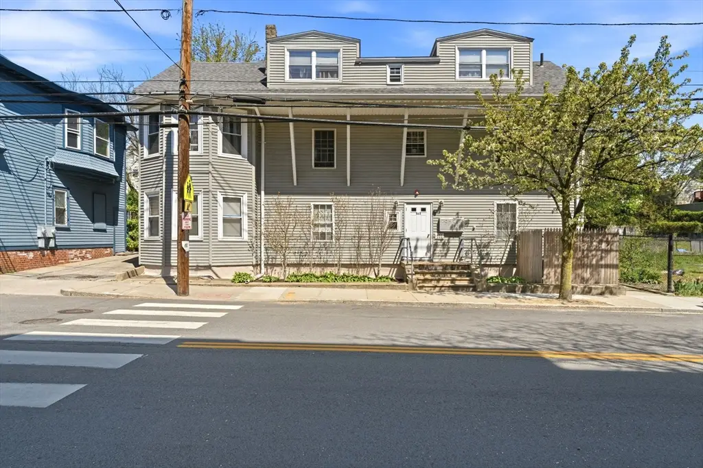 513 Charles St, Providence, RI 02904 - #1