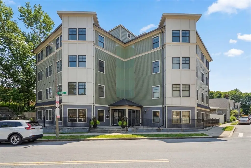 18 Robert #14, Boston, MA 02131 - #1