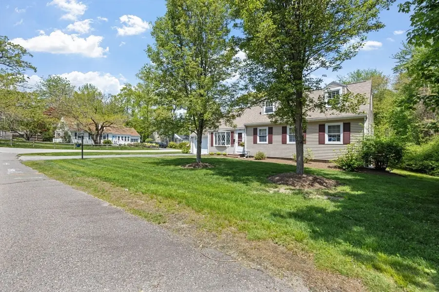142 Bald Eagle Rd, Weymouth, MA 02190 - #2