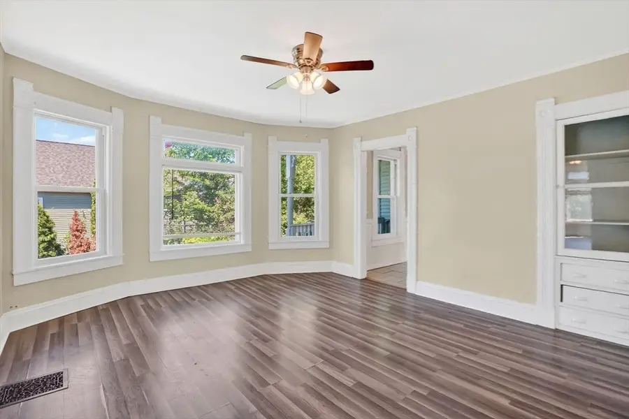 658 Union St, Springfield, MA 01109 - #3
