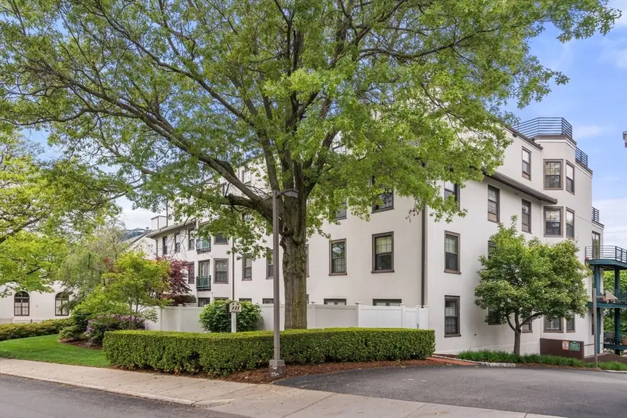 227 Summit #W207, Brookline, MA 02446 - #3