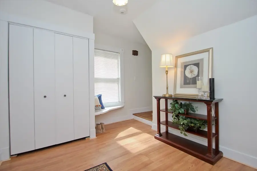 38 Virginia St, Springfield, MA 01108 - #3