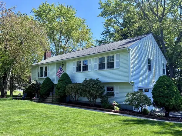33 Tomahawk Dr., Northborough, MA 01532