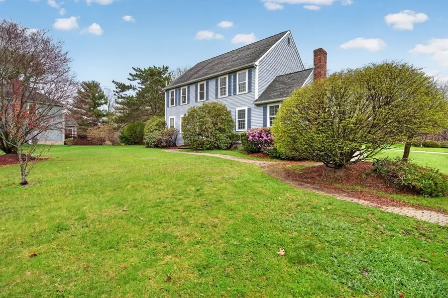 10 Olympic Ln, North Andover, MA 01845 - #2