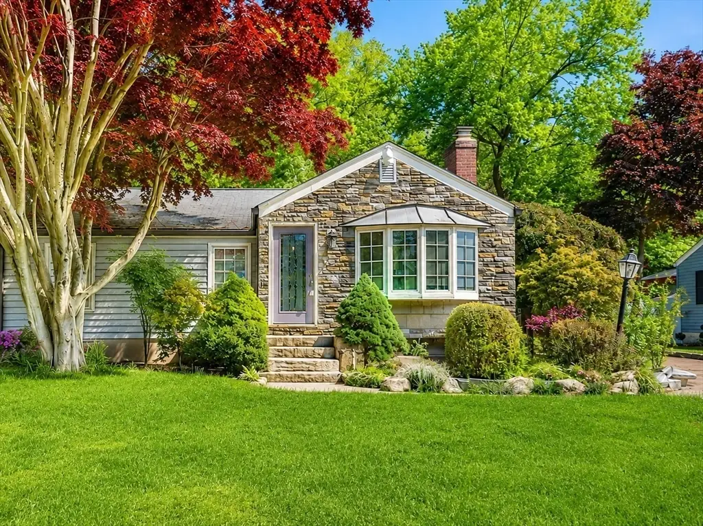 40 Simpson Circle, Agawam, MA 01001 - #1