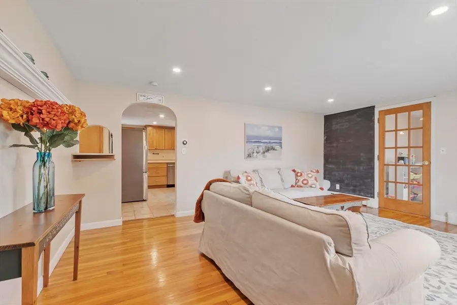 50 1st St, Webster, MA 01570 - #3