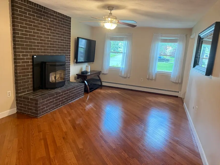 6 Larson Rd, Milford, MA 01757 - #3