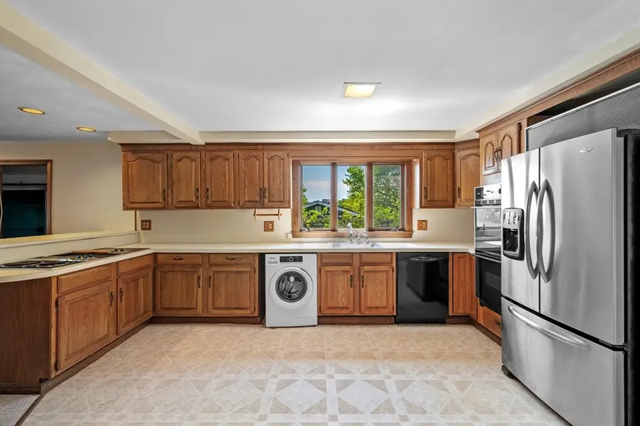 64 Amherst Rd, Beverly, MA 01915 - #3