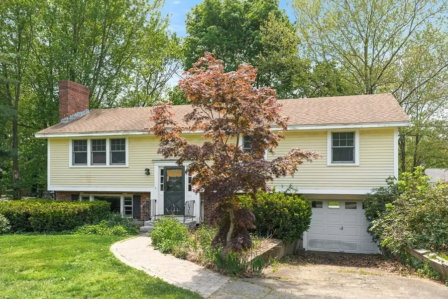 12 Hodgkins Dr, Ipswich, MA 01938 - #3