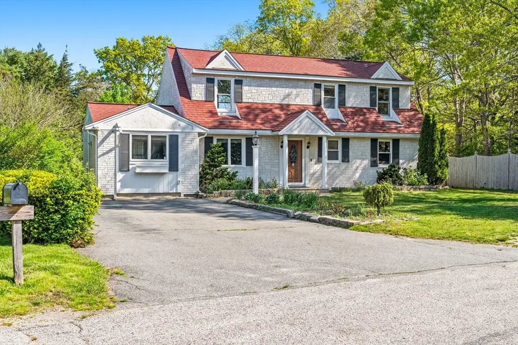 9 E Harbor Cir, Falmouth, MA 02536 - #1