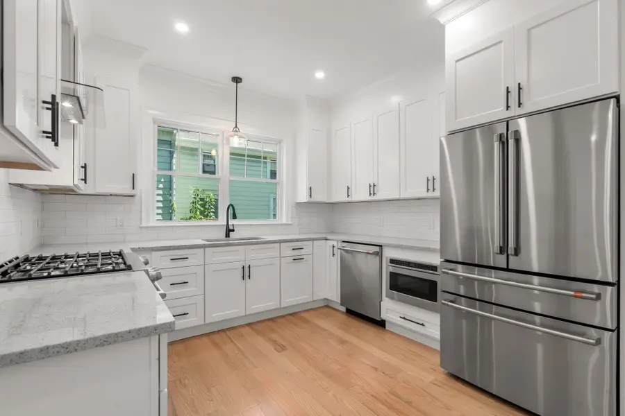 92 Pond Street, Natick, MA 01760 - #3