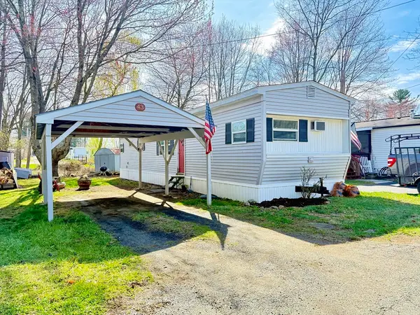 868 Southampton Rd #43, Westfield, MA 01085