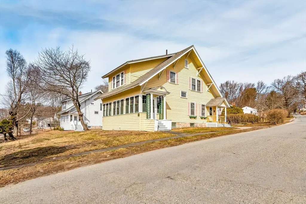 219 Pelham Street, Methuen, MA 01844 - #1