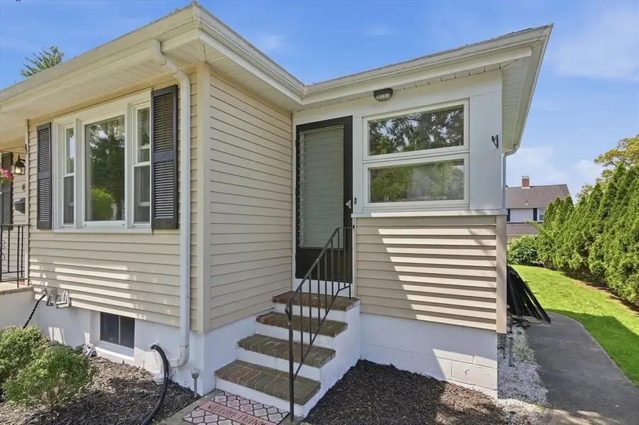 36 Glenn Road, Lowell, MA 01852 - #3
