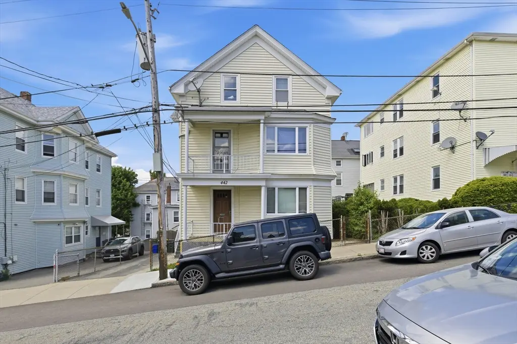 442 Hope St, Fall River, MA 02721 - #1