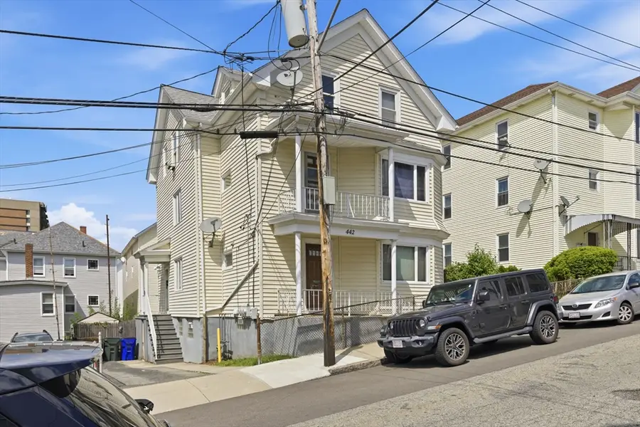 442 Hope St, Fall River, MA 02721 - #2
