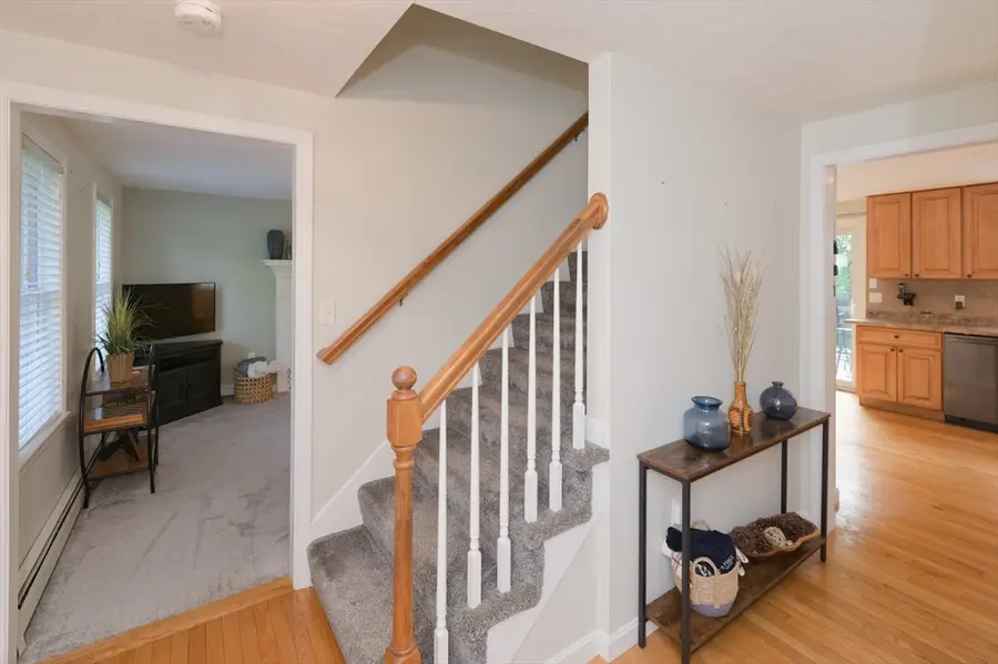 6 Chamberlain Road, Uxbridge, MA 01569 - #2