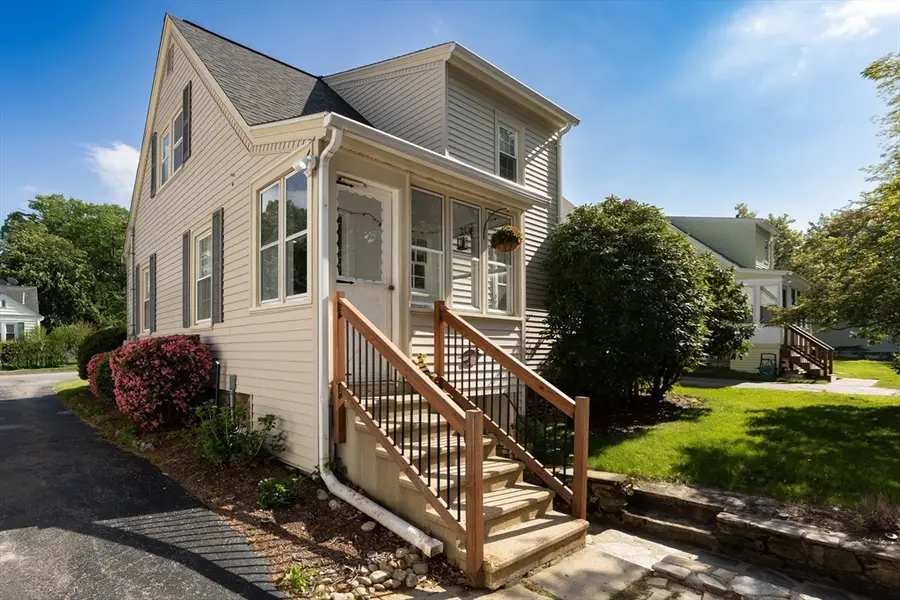 8 Merriweather Rd, Worcester, MA 01602 - #3